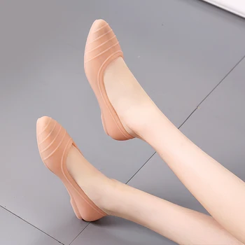 2020 Letné nový crystal sandále dámske Ploché dno jelly topánky nepremokavé protišmykových Baotou plastové topánky pavstavač sandále 3075