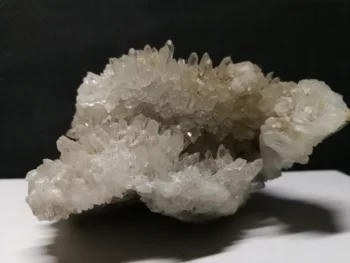 292.3 gNatural crystal klastra quartz minerálne jedinca, nábytok ornament