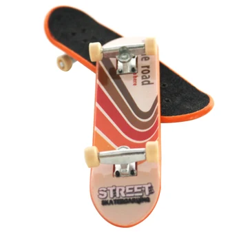 4 Ks Professional Mini Fingerboards/ Prst Skateboard, Jedinečné Matný Povrch (Náhodné Vzory a Farby)