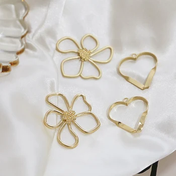 4pcs tvar srdca Náušnice štýlový kórejský štýl elegantnej módy duté nepravidelný kvet prívesok vlasy, šperky, náušnice, doplnky