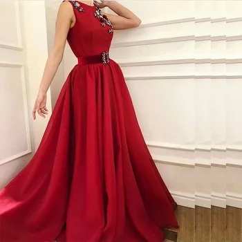 Elegantné Červené Dlhé večerné šaty 2021 Kryštály Korálkové Dubaj arabčina Večerné šaty Ever pretty Party šaty šaty de soiree longue 7293