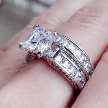 ERLUER Trendy Strieborná Farba Módne šperky, Svadobné zásnubný prsteň ženy Námestie Crystal Zirkón Strany dievčatá 2ks pár krúžky