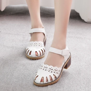 Rímske Sandále 2019 Nové Módne dámske topánky s hrubou podpätky študentov Baotou dámske Sandále 73943