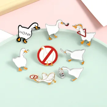 Trendy Pin Biele Malé Swan Brošňa Odznak Brošňa Taška Oblečenie Klopě pin Cartoon Zvierat Darček pre Ženy, Mužov Priateľmi 9662