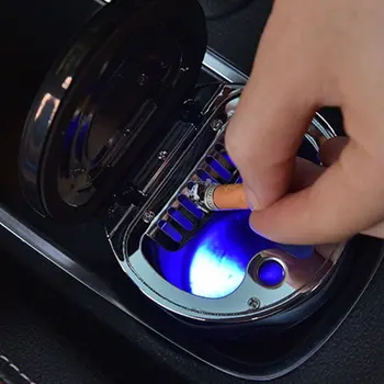 Ľahké Čistenie Odnímateľné Auto Popolník s Vekom Kompas LED Svetlo a Ľahší